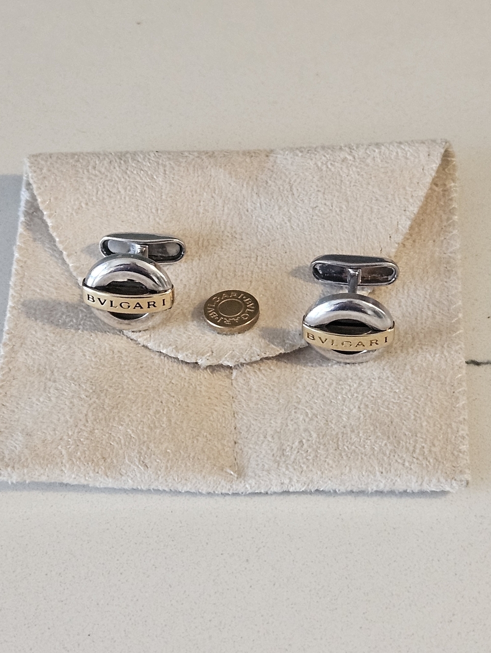 Authentic Bulgari Bvlgari Two-Tone 750 18k Gold & Sterling Silver Cufflinks - Picture 2 of 8